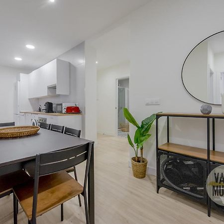 Spacious New Apartment Para 7 En La Plaza De Tirso De Molina Madrid Bagian luar foto